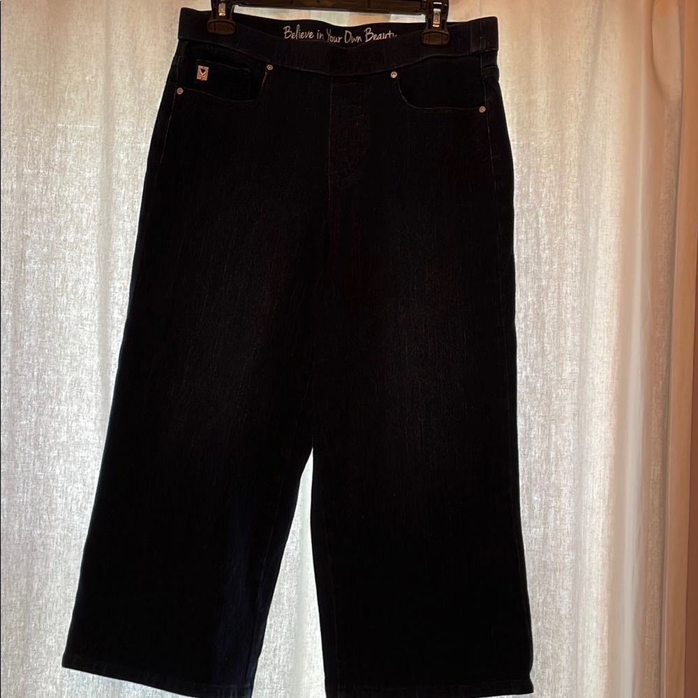 Belle by Kim Gravel Blue Ankle Cropped Jeans